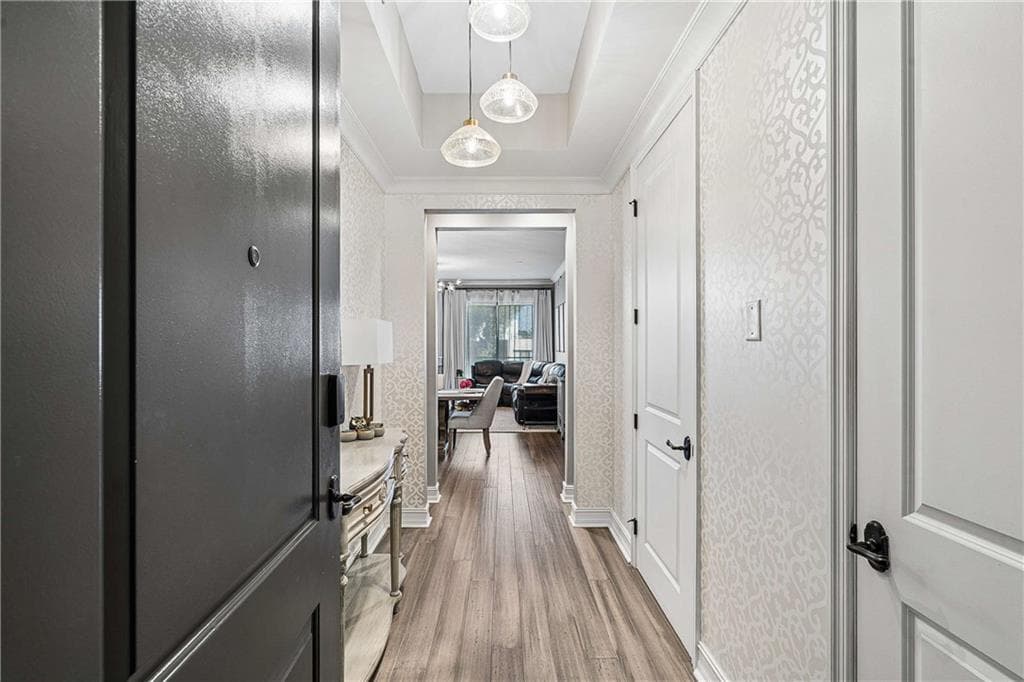 2 bedroom, 3 bathroom, 1,794 sq ft condominium for sale at 2233 Peachtree Road 402, Atlanta, GA 30309 — photo 2