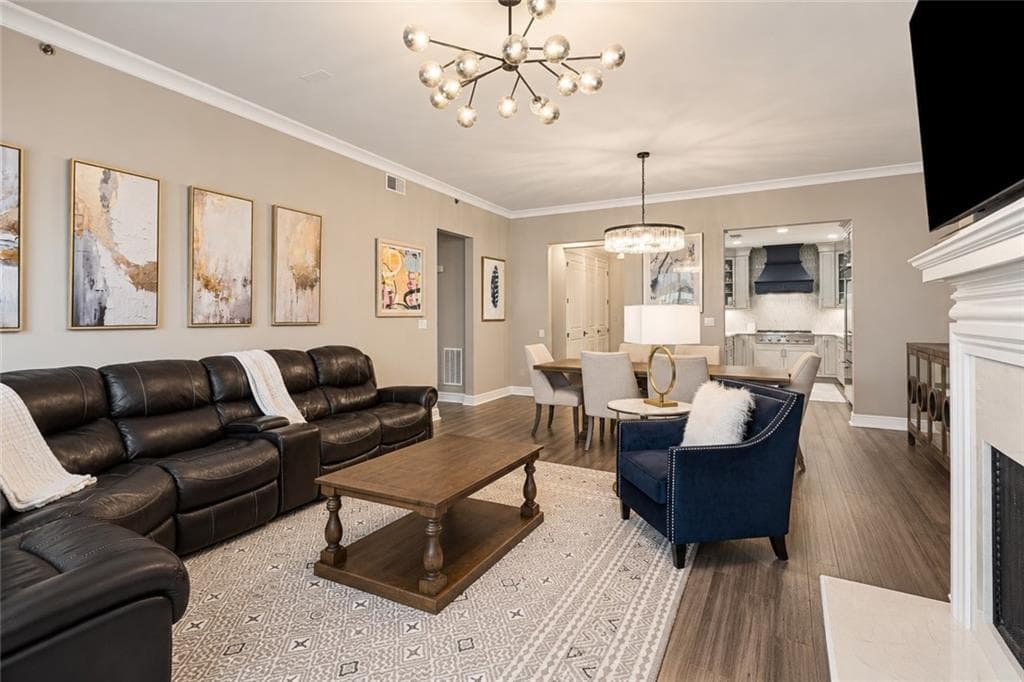 2 bedroom, 3 bathroom, 1,794 sq ft condominium for sale at 2233 Peachtree Road 402, Atlanta, GA 30309 — photo 10