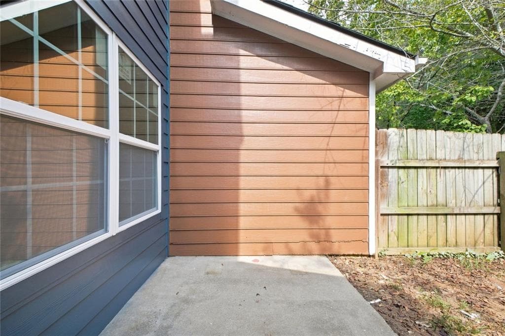 2 bedroom, 3 bathroom, 1,292 sq ft townhouse for sale at 5038 Jenny Drive, Acworth, GA 30101 — photo 5