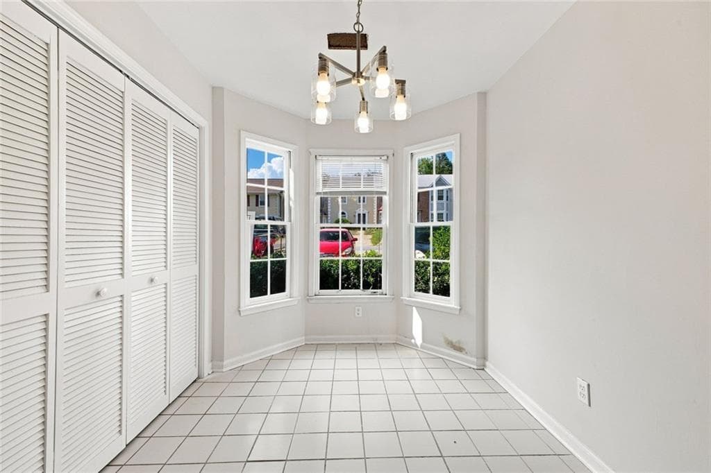 2 bedroom, 3 bathroom, 1,292 sq ft townhouse for sale at 5038 Jenny Drive, Acworth, GA 30101 — photo 6