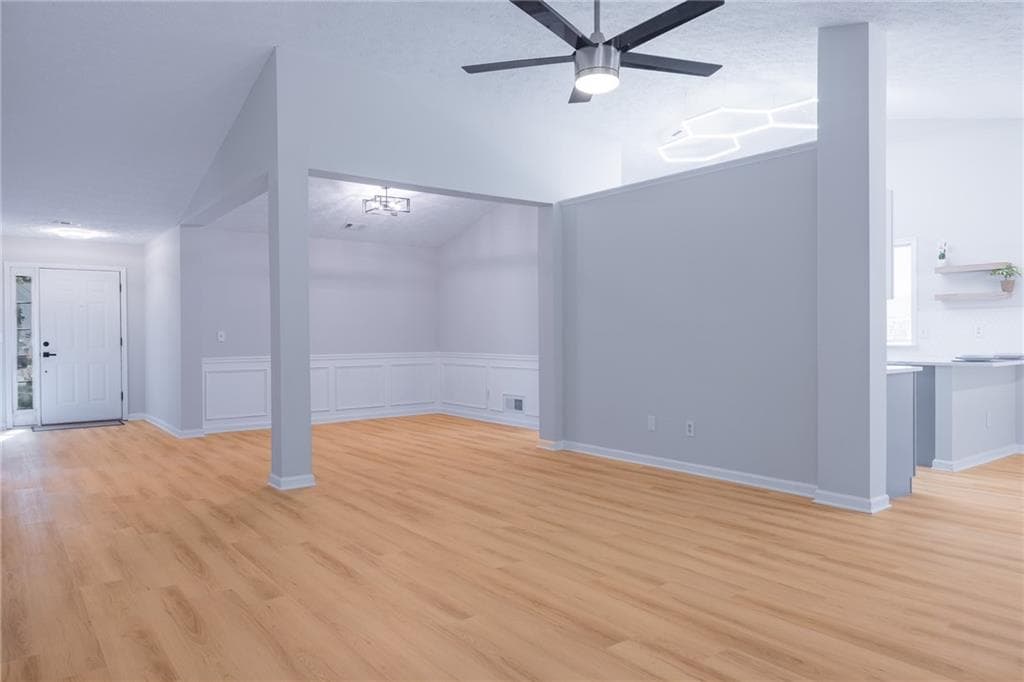 3 bedroom, 2 bathroom, 1,700 sq ft single family residence for sale at 3360 Northgate Lane, Duluth, GA 30096 — photo 5