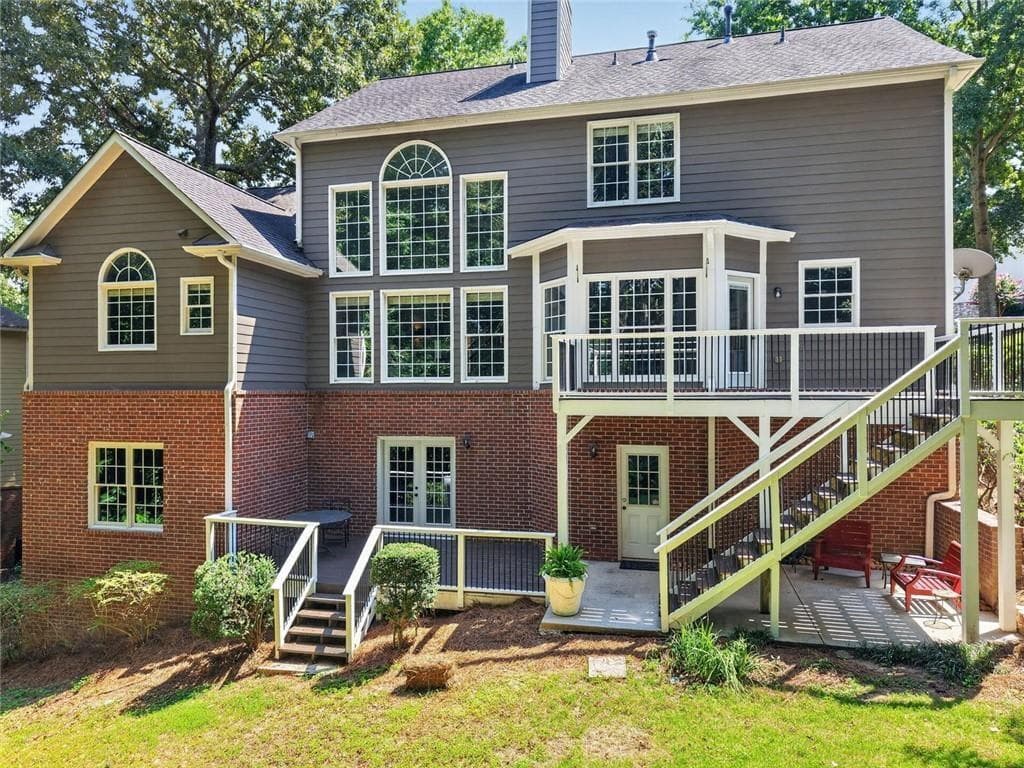 4 bedroom, 5 bathroom, 3,743 sq ft single family residence for sale at 8406 Avalon Court, Cumming, GA 30041 — photo 3