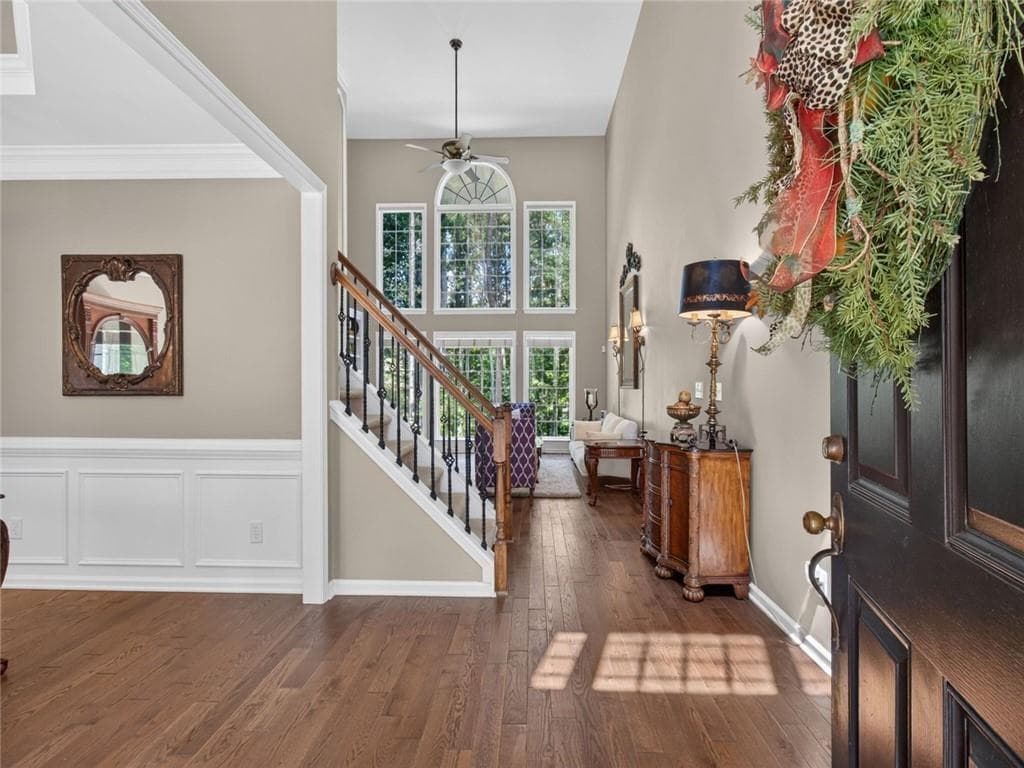 4 bedroom, 5 bathroom, 3,743 sq ft single family residence for sale at 8406 Avalon Court, Cumming, GA 30041 — photo 5