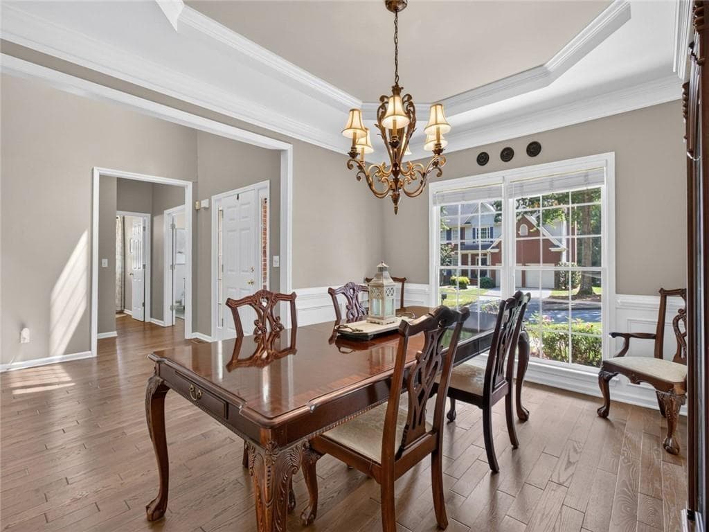 4 bedroom, 5 bathroom, 3,743 sq ft single family residence for sale at 8406 Avalon Court, Cumming, GA 30041 — photo 7