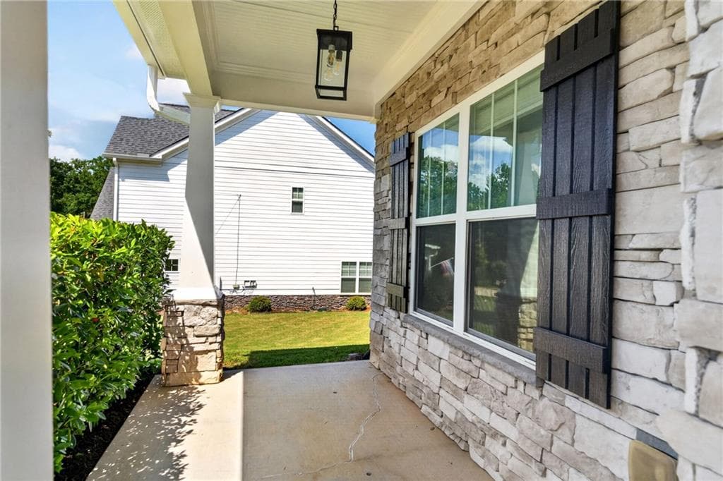 4 bedroom, 4 bathroom, 3,064 sq ft single family residence under contract at 3075 Nichols Street, Smyrna, GA 30080 — photo 4