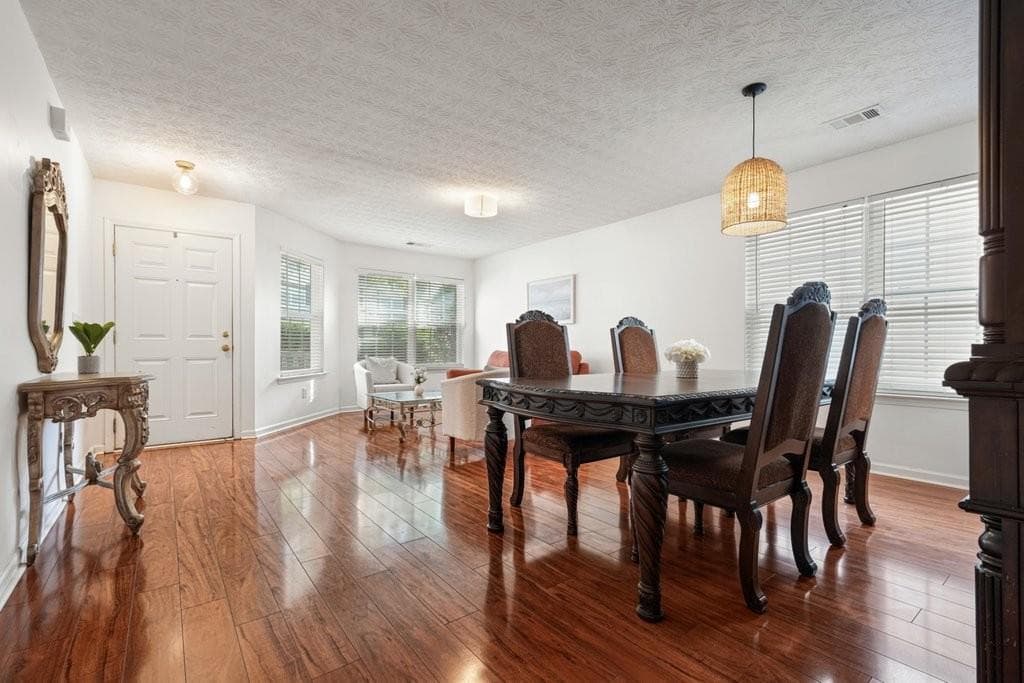 4 bedroom, 3 bathroom, 2,356 sq ft single family residence for sale at 115 Village Trace, Woodstock, GA 30188 — photo 5