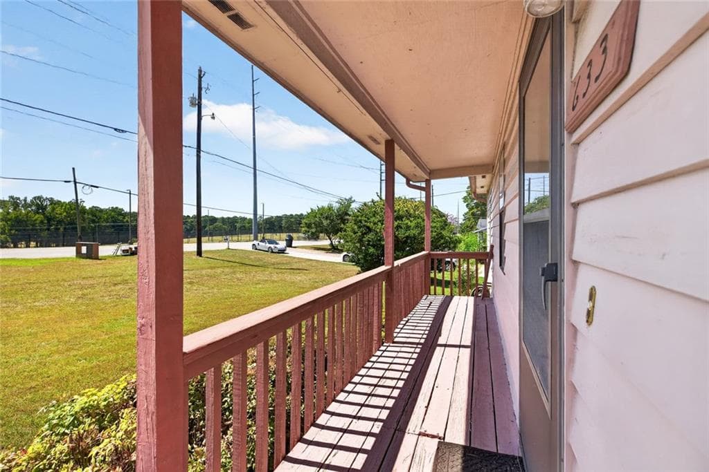3 bedroom, 1 bathroom, 1,064 sq ft single family residence for sale at 633 Webb Gin House Road, Lawrenceville, GA 30045 — photo 7