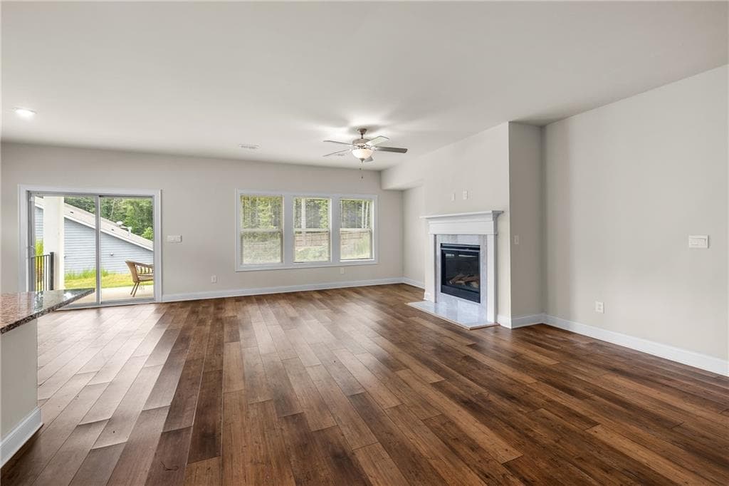 5 bedroom, 3 bathroom, 3,131 sq ft single family residence for sale at 4467 Bethany Manor Drive, Snellville, GA 30039 — photo 3