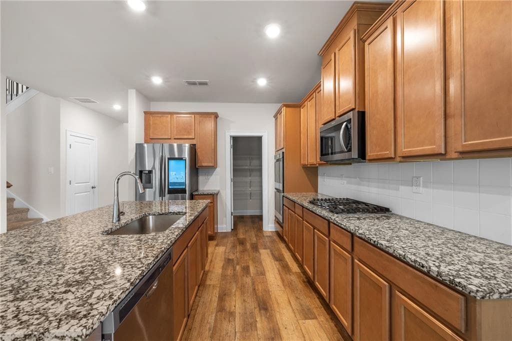 5 bedroom, 3 bathroom, 3,131 sq ft single family residence for sale at 4467 Bethany Manor Drive, Snellville, GA 30039 — photo 8