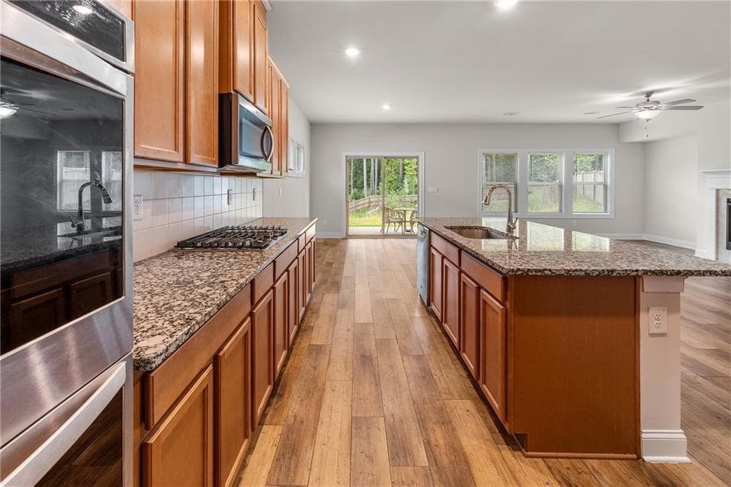 5 bedroom, 3 bathroom, 3,131 sq ft single family residence for sale at 4467 Bethany Manor Drive, Snellville, GA 30039 — photo 9