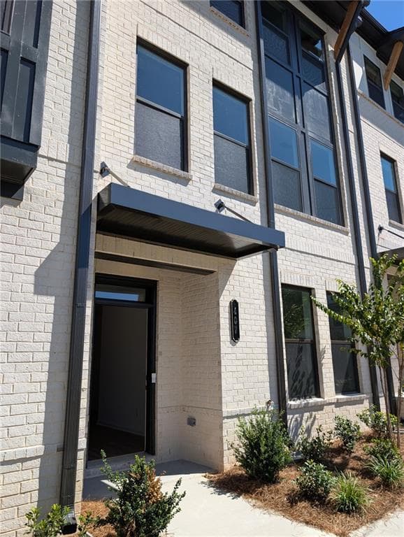4 bedroom, 4 bathroom, 2,314 sq ft townhouse for rent at 407 Nix Lane, Lawrenceville, GA 30046 for $2,900 a month — photo 3