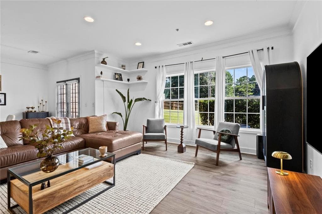 3 bedroom, 3 bathroom, 1,905 sq ft townhouse for sale at 305 Glen Ivy, Marietta, GA 30062 — photo 8