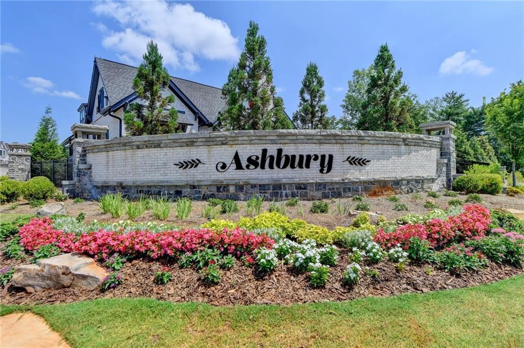 4 bedroom, 4 bathroom, 2,321 sq ft townhouse for sale at 485 Ashbury Drive, Alpharetta, GA 30076 — photo 3