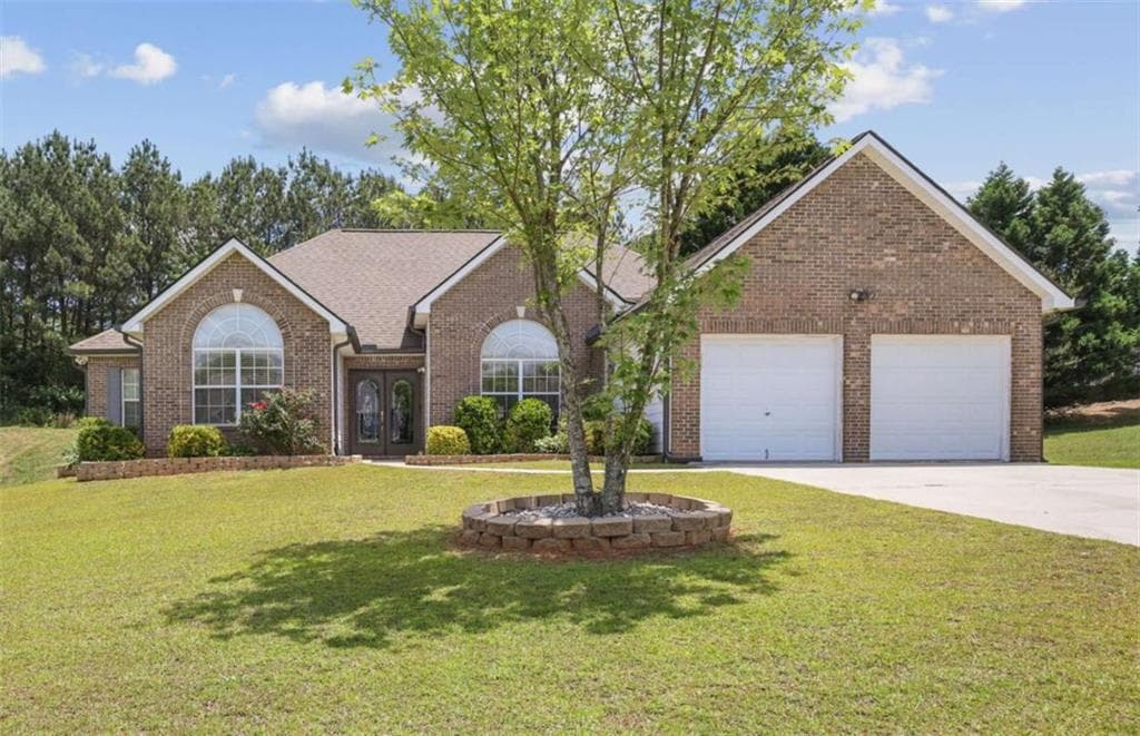4 bedroom, 3 bathroom, 2,362 sq ft single family residence for sale at 6827 Hill Creek Cove, Lithonia, GA 30058 — photo 2