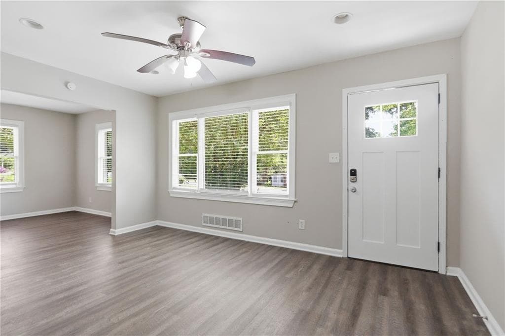 4 bedroom, 1 bathroom, 1,212 sq ft single family residence for sale at 2164 Rockhaven Circle, Decatur, GA 30032 — photo 10