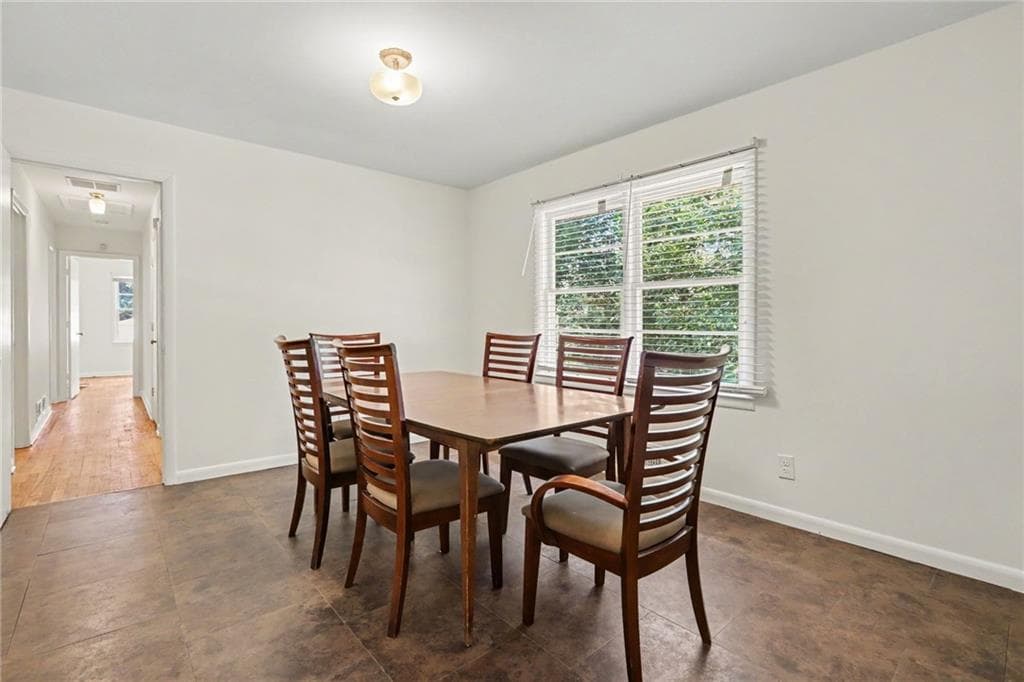 4 bedroom, 2 bathroom, 1,649 sq ft single family residence for sale at 2213 Doris Drive, Decatur, GA 30034 — photo 8