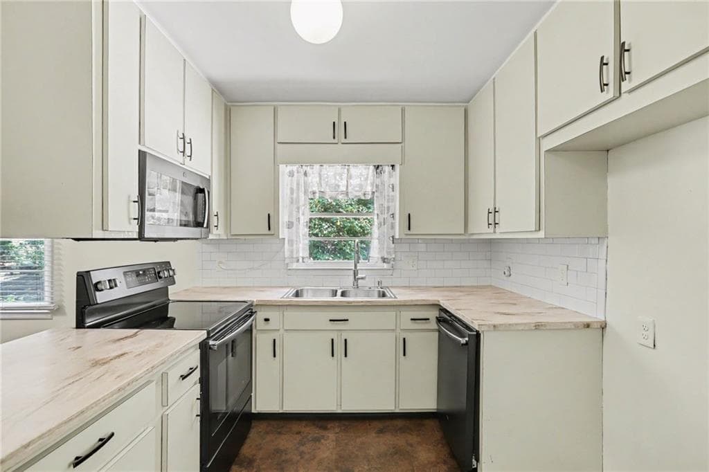 4 bedroom, 2 bathroom, 1,649 sq ft single family residence for sale at 2213 Doris Drive, Decatur, GA 30034 — photo 10