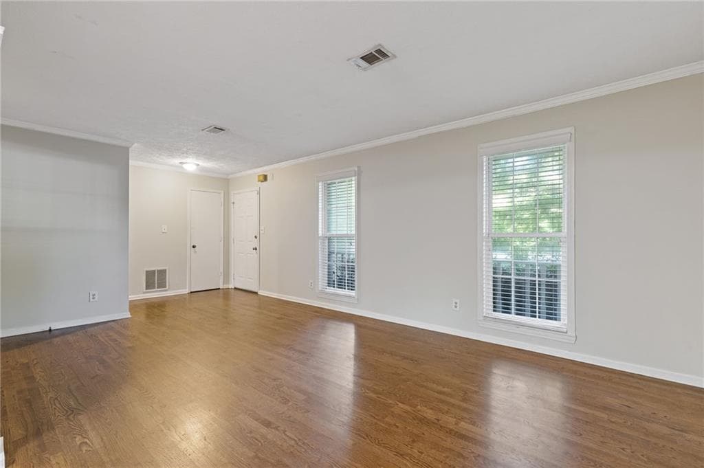 4 bedroom, 3 bathroom, 2,244 sq ft single family residence for sale at 3877 Peachtree Corners Circle, Peachtree Corners, GA 30092 — photo 6