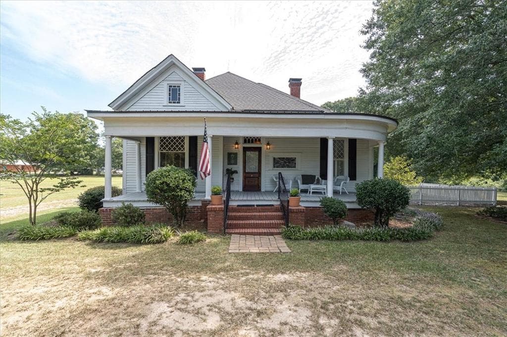 3 bedroom, 3 bathroom, 2,272 sq ft single family residence for sale at 153 Highway 83, Good Hope, GA 30641