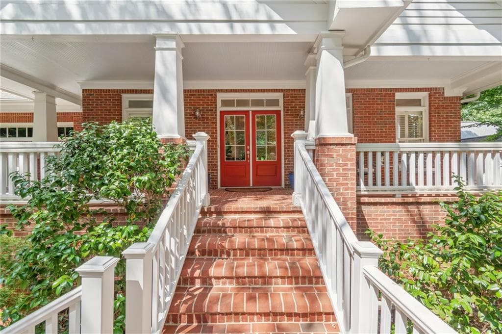 4 bedroom, 5 bathroom, 5,025 sq ft single family residence for sale at 1240 Beech Haven Road, Atlanta, GA 30324 — photo 2