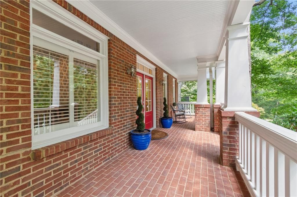 4 bedroom, 5 bathroom, 5,025 sq ft single family residence for sale at 1240 Beech Haven Road, Atlanta, GA 30324 — photo 3