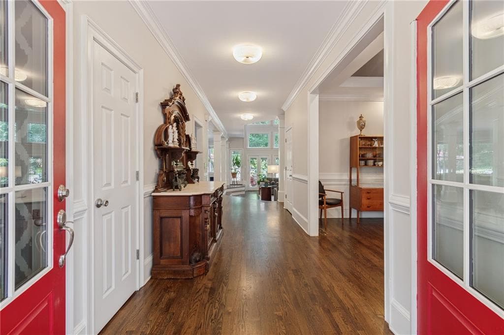 4 bedroom, 5 bathroom, 5,025 sq ft single family residence for sale at 1240 Beech Haven Road, Atlanta, GA 30324 — photo 5
