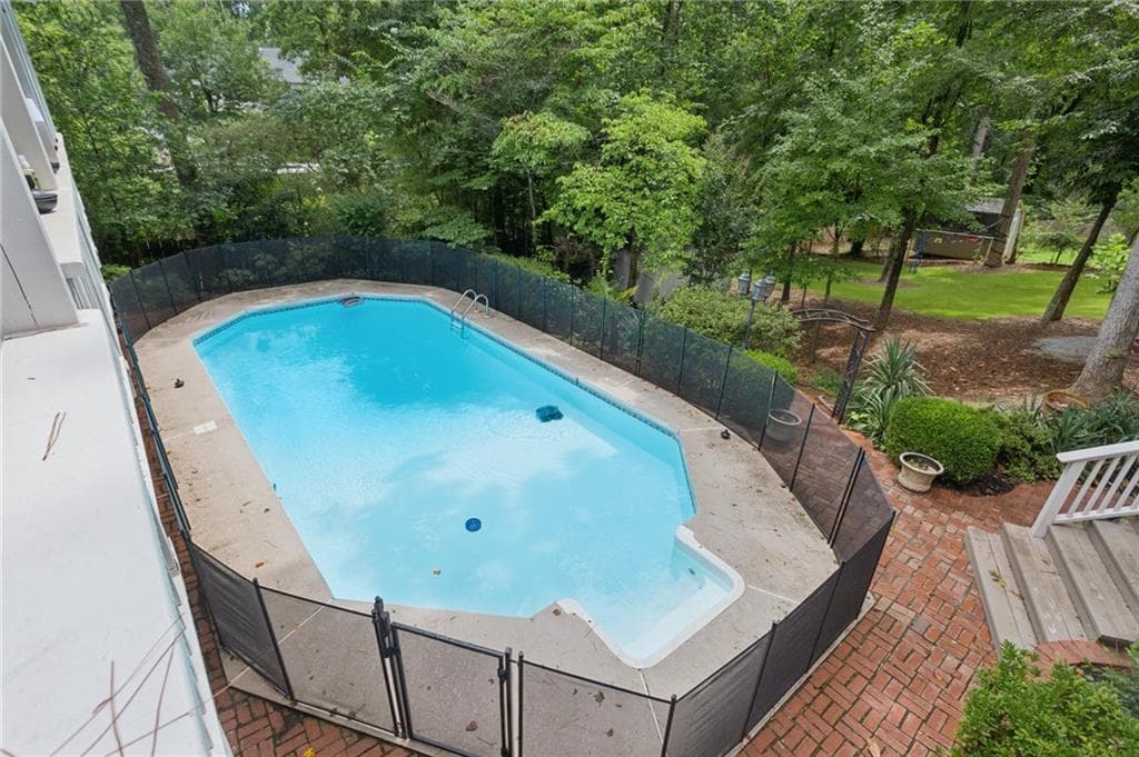 4 bedroom, 4 bathroom, 3,262 sq ft single family residence for sale at 3825 Creekview Drive, Marietta, GA 30068 — photo 5