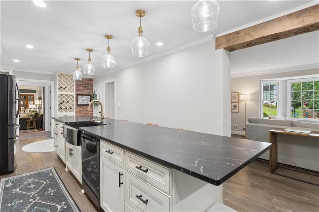 4 bedroom, 4 bathroom, 3,262 sq ft single family residence for sale at 3825 Creekview Drive, Marietta, GA 30068 — photo 10