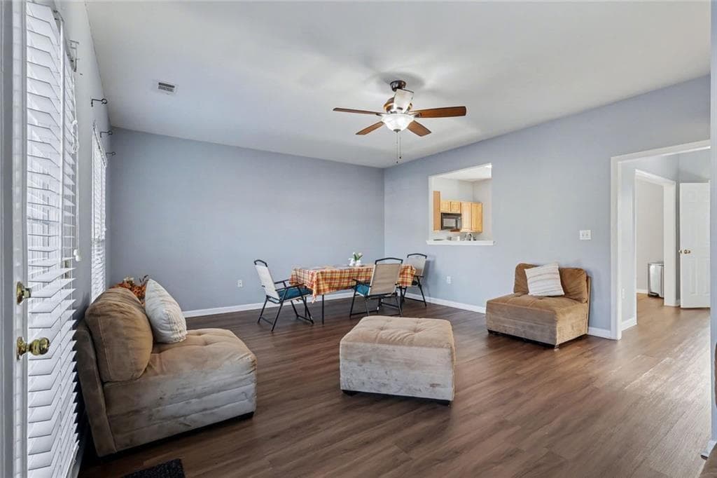 3 bedroom, 4 bathroom, 2,112 sq ft townhouse for sale at 2402 Beaver Falls, Norcross, GA 30071 — photo 8