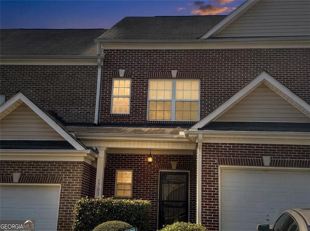 3 bedroom, 3 bathroom, 1,430 sq ft townhouse under contract at 2555 Flat Shoals Road 1703, Atlanta, GA 30349
