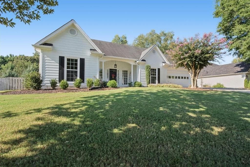 3 bedroom, 2 bathroom, 1,542 sq ft single family residence for sale at 5230 Jonathans Way, Cumming, GA 30040 — photo 7