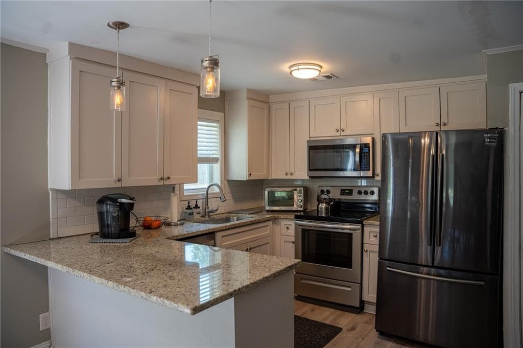 3 bedroom, 2 bathroom, 1,326 sq ft single family residence for sale at 3770 Youth Monroe Road, Loganville, GA 30052 — photo 7
