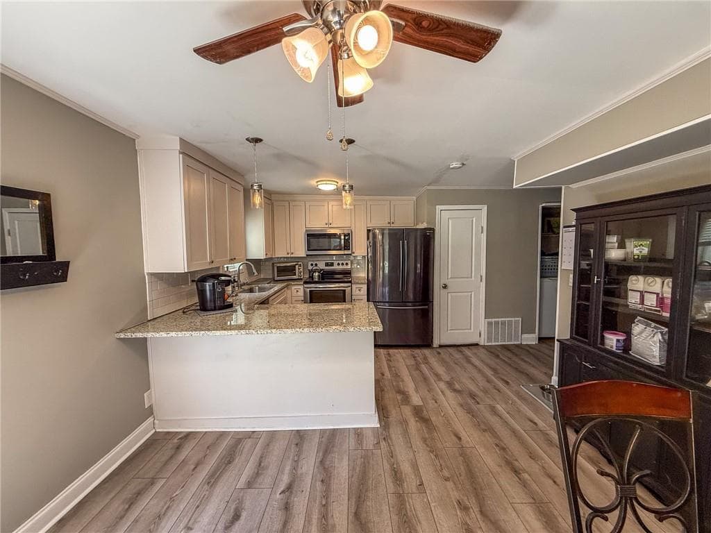 3 bedroom, 2 bathroom, 1,326 sq ft single family residence for sale at 3770 Youth Monroe Road, Loganville, GA 30052 — photo 9