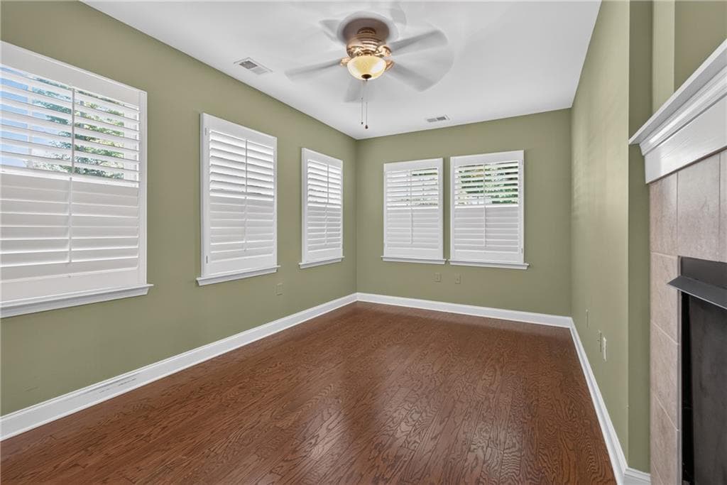 3 bedroom, 3 bathroom, 2,337 sq ft condominium for sale at 2708 Grapevine Circle 2004, Cumming, GA 30041 — photo 10