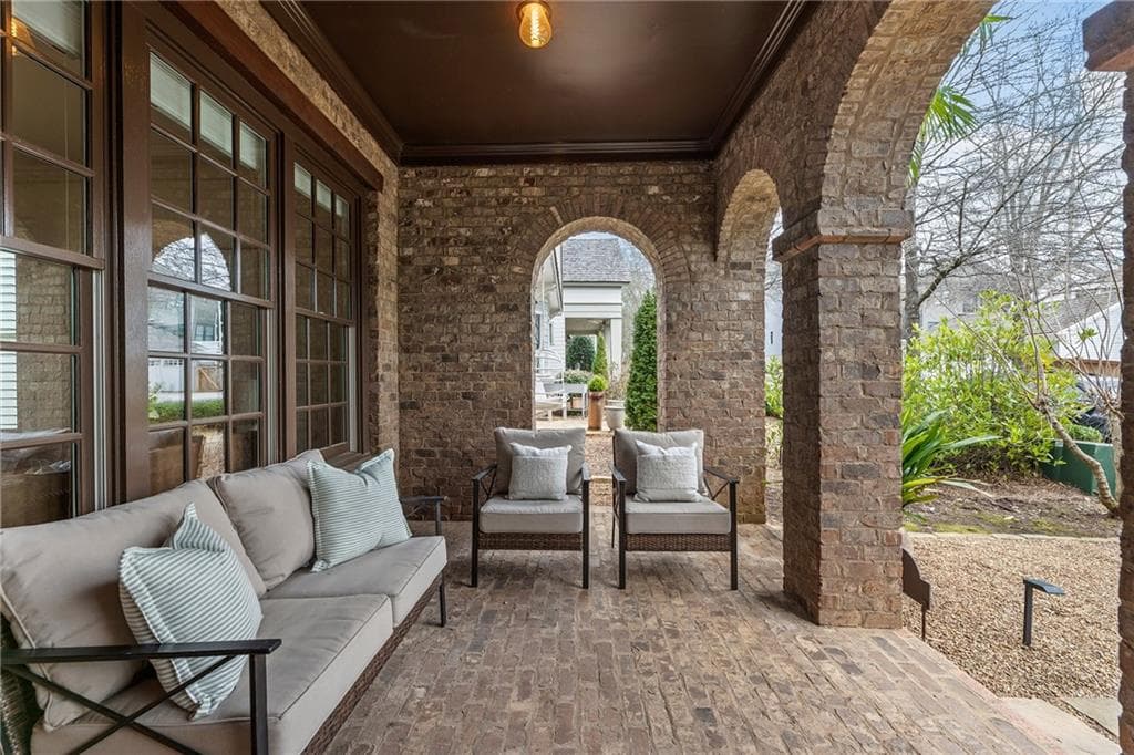 4 bedroom, 5 bathroom, 3,612 sq ft single family residence for sale at 6645 Will Allen Road, Cumming, GA 30040 — photo 7
