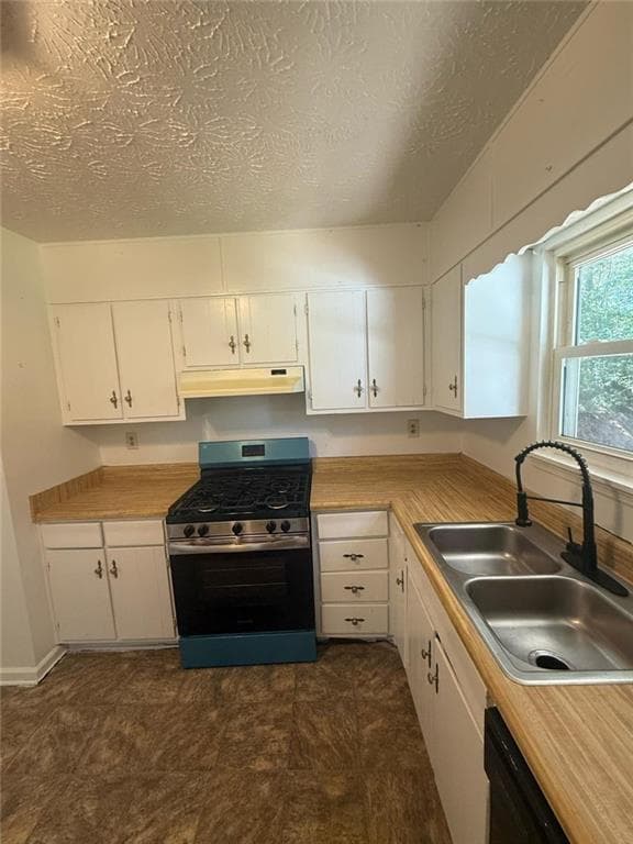 3 bedroom, 2 bathroom, 2,668 sq ft single family residence for rent at 4967 Comanche Court, Lilburn, GA 30047 for $2,250 a month — photo 5