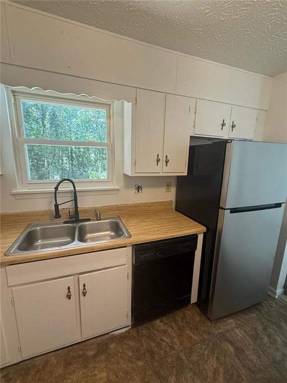 3 bedroom, 2 bathroom, 2,668 sq ft single family residence for rent at 4967 Comanche Court, Lilburn, GA 30047 for $2,250 a month — photo 6