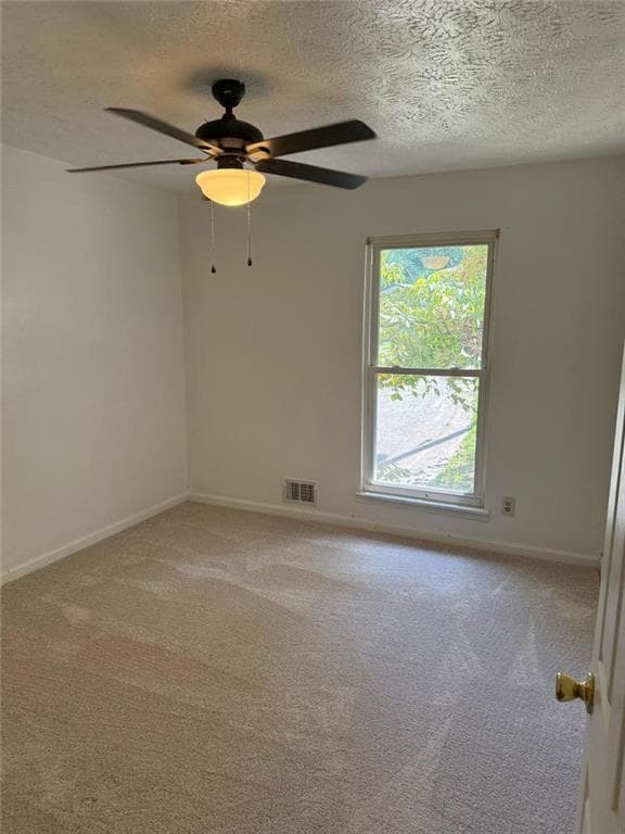 3 bedroom, 2 bathroom, 2,668 sq ft single family residence for rent at 4967 Comanche Court, Lilburn, GA 30047 for $2,250 a month — photo 7