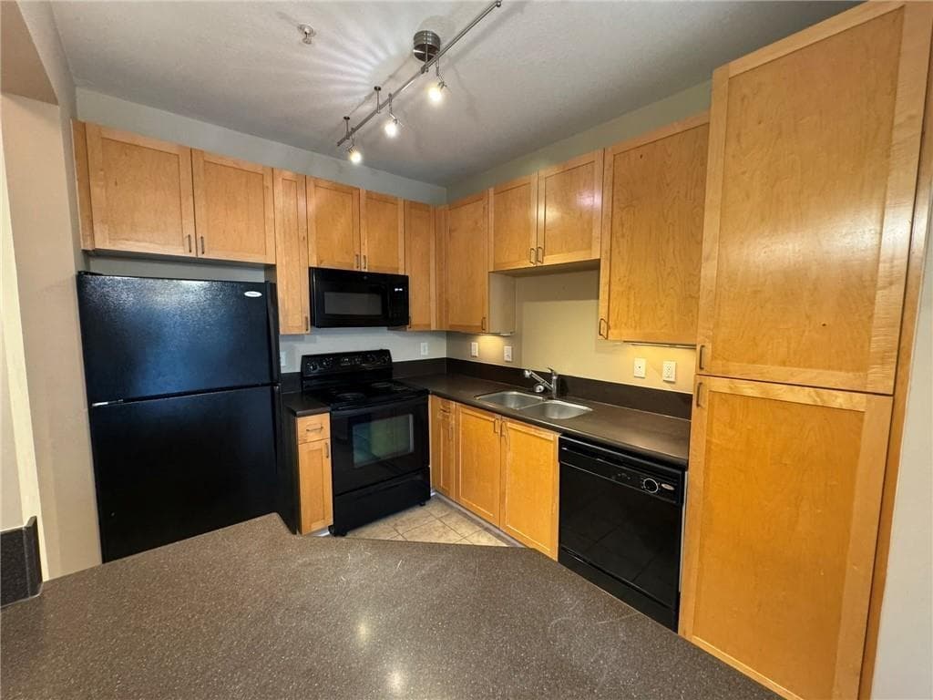 1 bedroom, 1 bathroom, 750 sq ft condominium for rent at 400 17th 2205, Atlanta, GA 30363 for $1,700 a month — photo 8