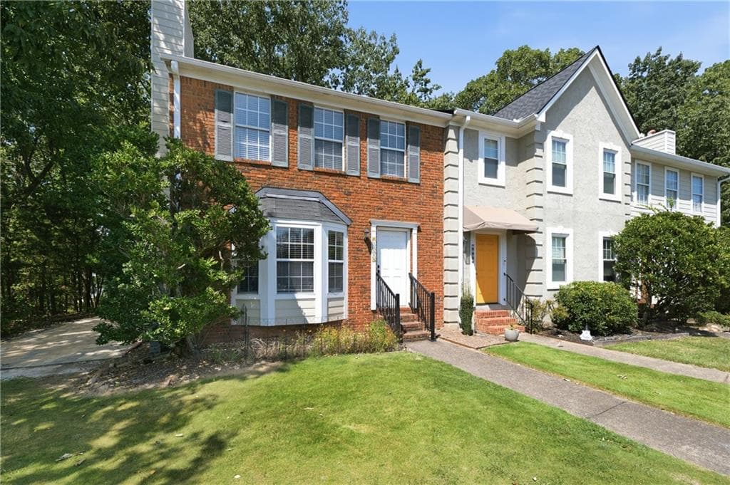 2 bedroom, 3 bathroom, 1,246 sq ft townhouse under contract at 1556 Cedar Bluff Trail, Marietta, GA 30062