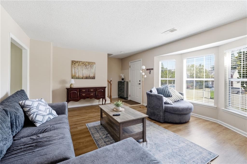 2 bedroom, 3 bathroom, 1,246 sq ft townhouse under contract at 1556 Cedar Bluff Trail, Marietta, GA 30062 — photo 10