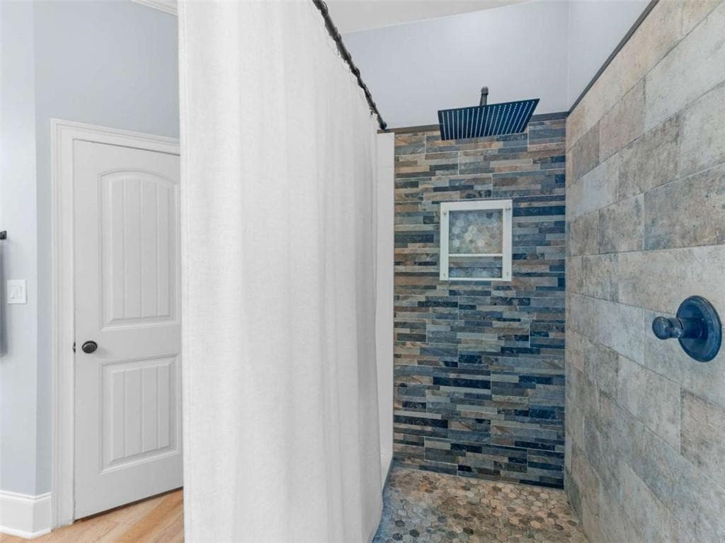 7 bedroom, 5 bathroom, 4,889 sq ft single family residence for sale at 536 River Road, Mcdonough, GA 30252 — photo 7