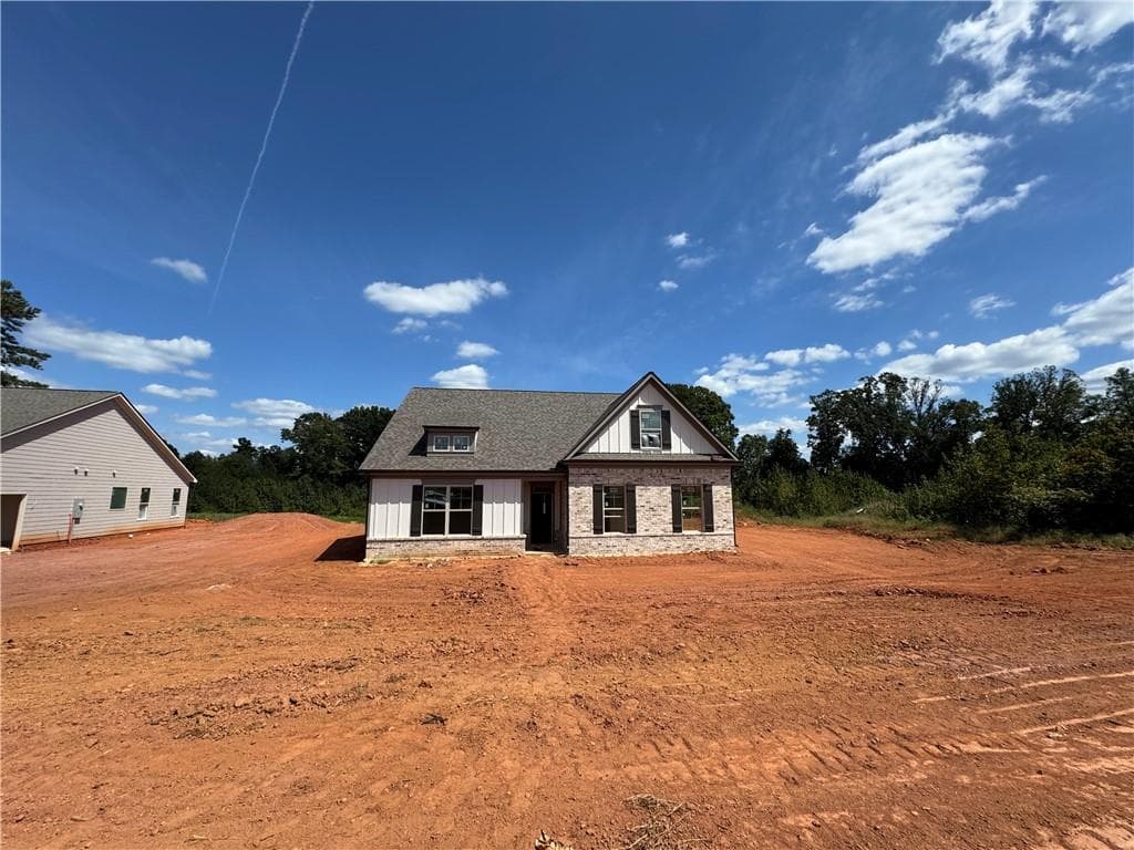 3 bedroom, 2 bathroom, 2,193 sq ft single family residence for sale at 1098 Windy Hill Road, Jefferson, GA 30549 — photo 4