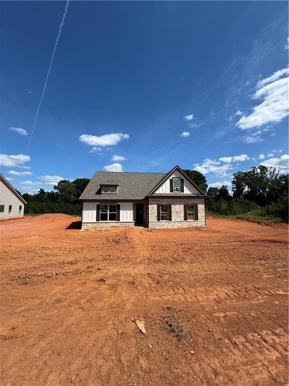 3 bedroom, 2 bathroom, 2,193 sq ft single family residence for sale at 1098 Windy Hill Road, Jefferson, GA 30549 — photo 5