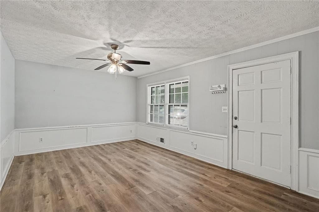 3 bedroom, 2 bathroom, 1,195 sq ft single family residence for sale at 6982 Knollwood Drive, Morrow, GA 30260 — photo 9