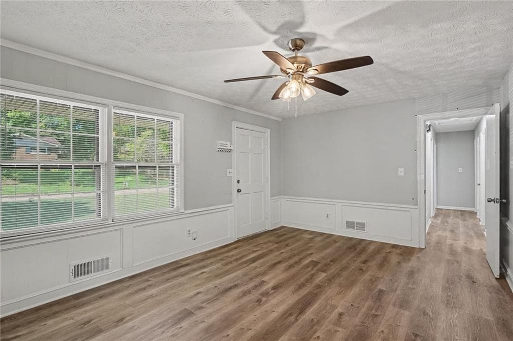 3 bedroom, 2 bathroom, 1,195 sq ft single family residence for sale at 6982 Knollwood Drive, Morrow, GA 30260 — photo 10