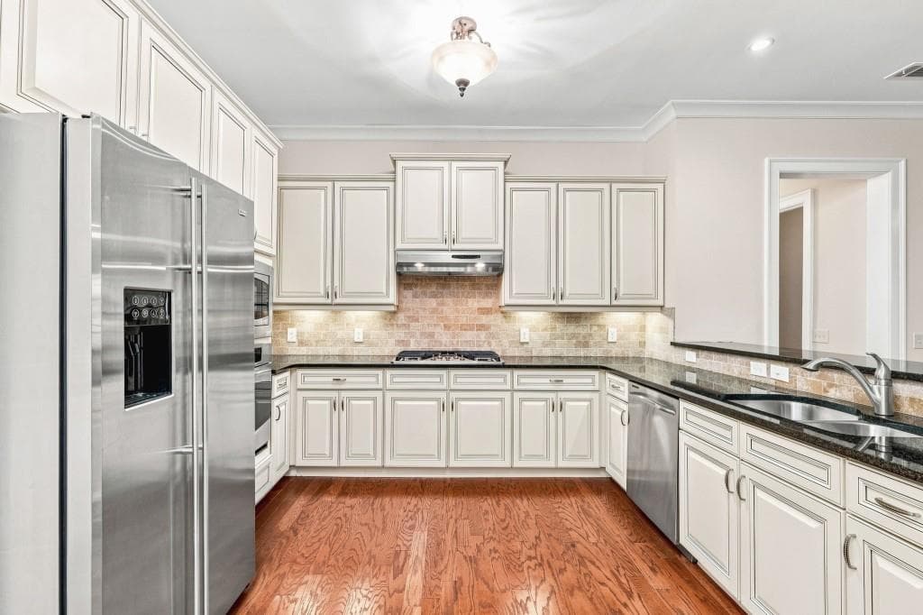 2 bedroom, 2 bathroom, 1,329 sq ft condominium under contract at 351 Washington Avenue 209, Marietta, GA 30060 — photo 5
