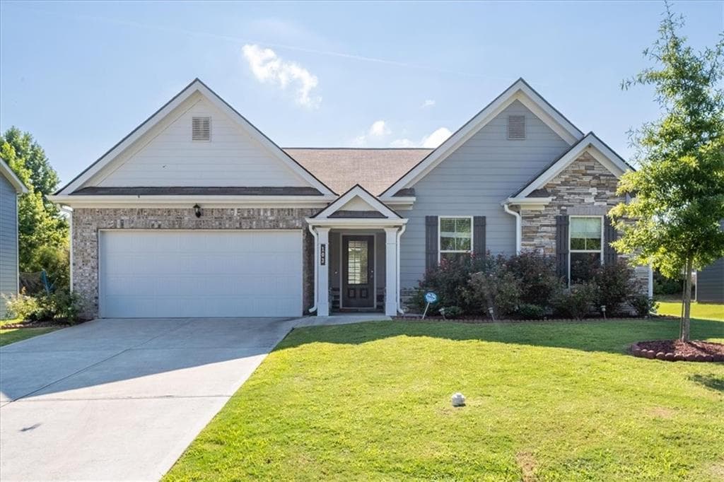 3 bedroom, 2 bathroom, 1,914 sq ft single family residence for sale at 103 McGinnis Circle, Calhoun, GA 30701