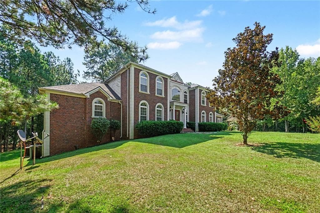 6 bedroom, 5 bathroom, 4,139 sq ft single family residence for sale at 5452 Old Dalton Rd NE, Calhoun, GA 30701 — photo 2