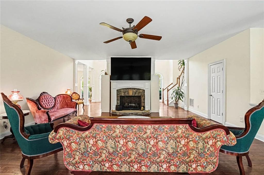 6 bedroom, 5 bathroom, 4,139 sq ft single family residence for sale at 5452 Old Dalton Rd NE, Calhoun, GA 30701 — photo 8